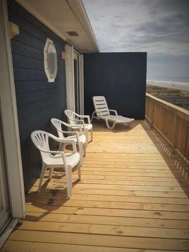 deckoffbed3and4 deckoffbed3and4