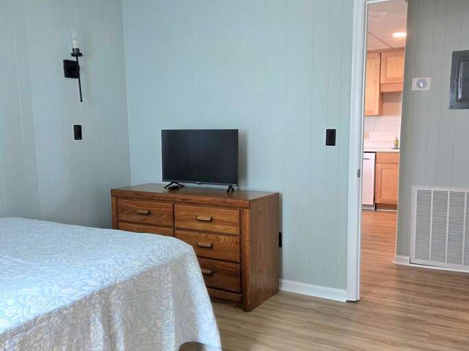 primary room entry and tv primary room entry and tv