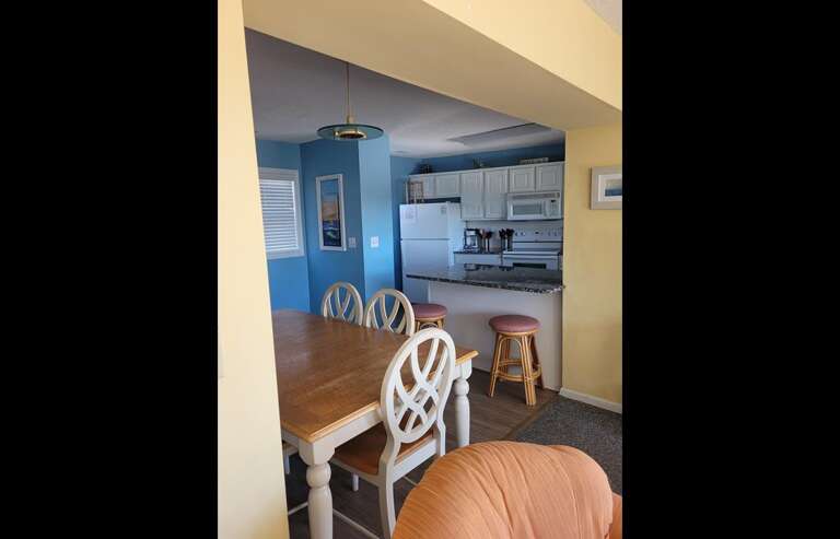 diningkitchen diningkitchen