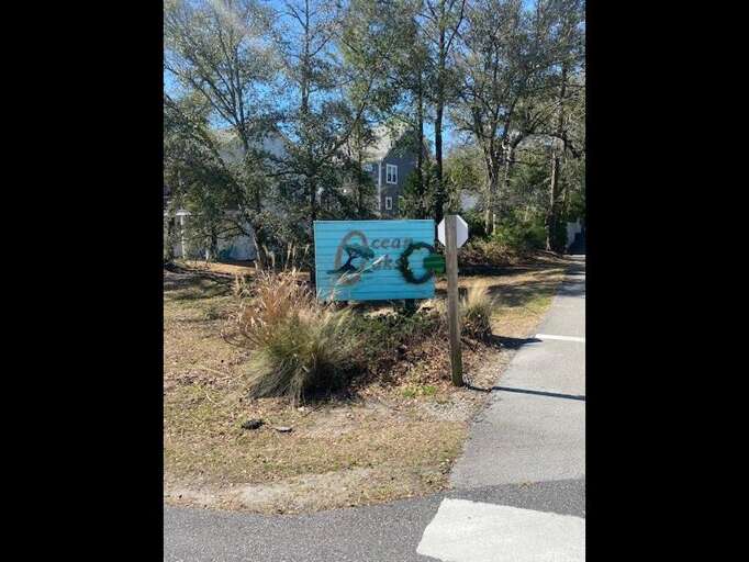 Ocean Oaks subdivision entrance sign Ocean Oaks subdivision entrance sign
