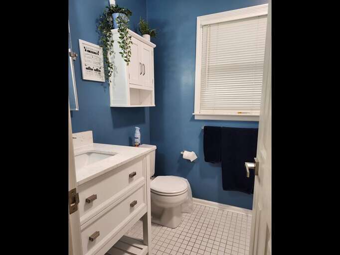 main level bathroom main level bathroom