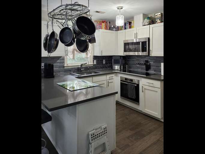 kitchen area kitchen area