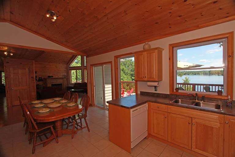 Kitchen/Dining Room