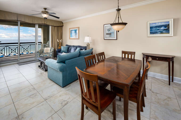 Seating for 6 Seating for 6