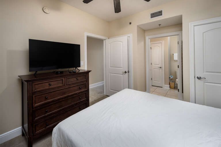 Has a private bath Has a private bath