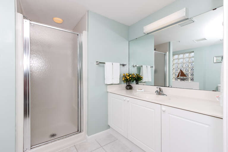 Nice vanity with lots of storage and a large mirror so you can boast in your perfect tan. Nice vanity with lots of storage and a large mirror so you can boast in your perfect tan.