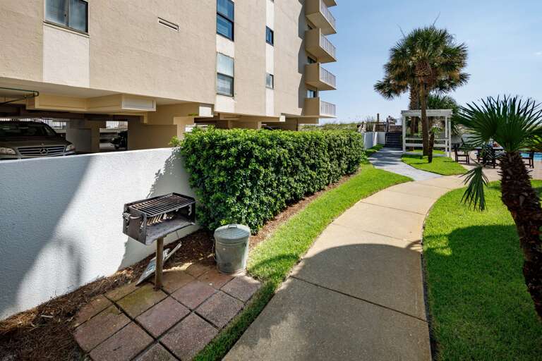 Enjoy a nice cook out on a beautiful sunny day!  Enjoy a nice cook out on a beautiful sunny day!