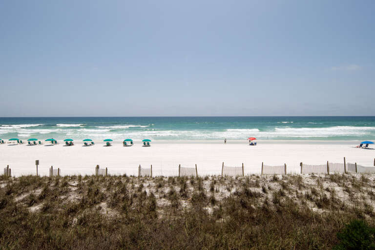 Directly south, the beautiful Gulf of Mexico awaits! Nothing at all to interrupt your views!