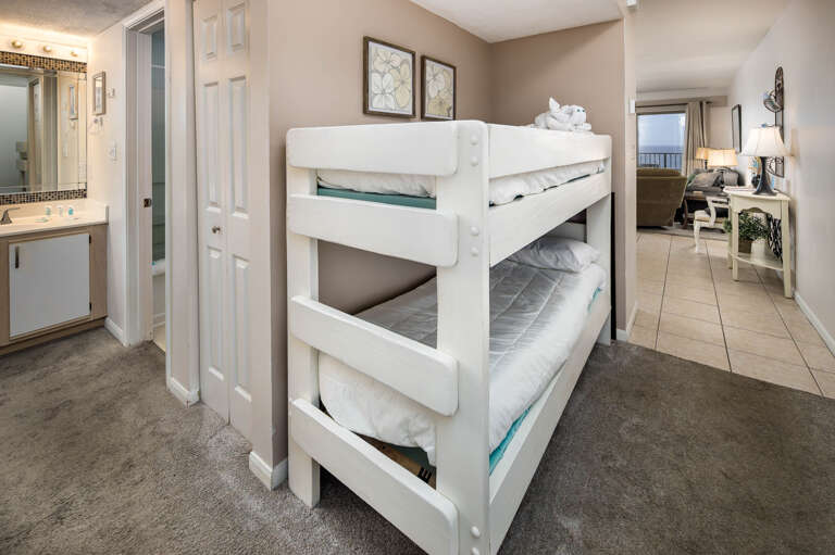 Sleeps two additional guests - ideal for children! 