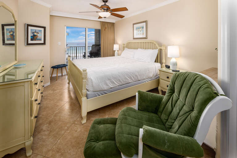 This lavish master bedroom just conveys elegance! Complete with a walk in closet and a private master bath, who could ask for more?