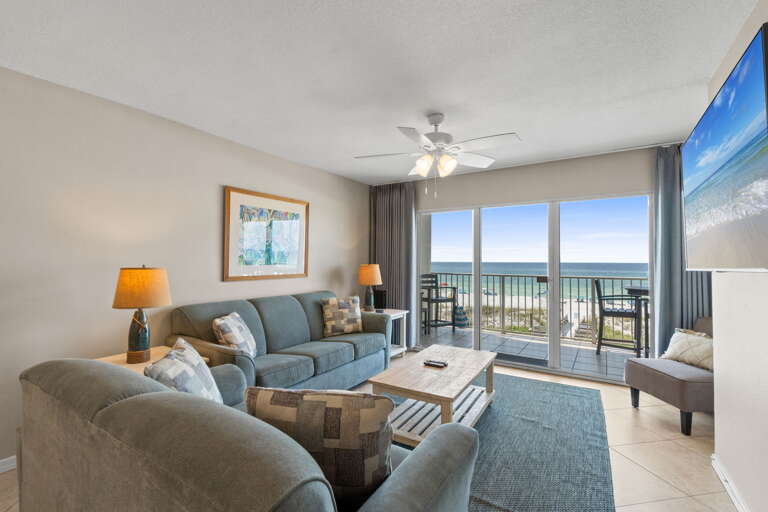 Gorgeous views from the livingroom.