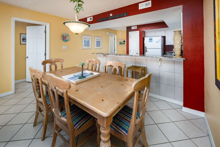 Dining table that seats 6 with 2 extra bar stools for the bar area