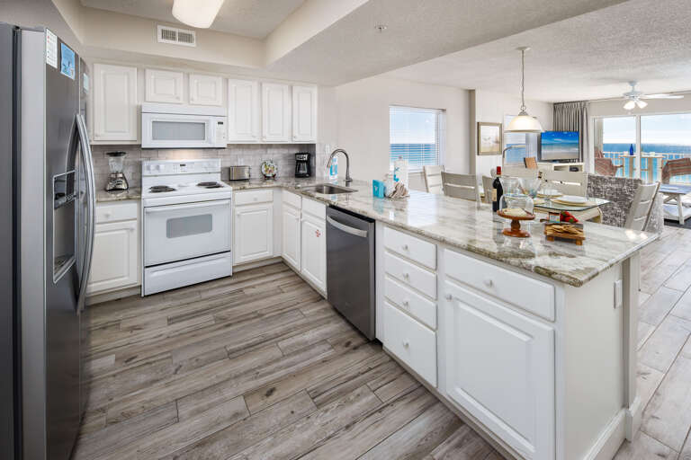 Lots of space and storage. The cook of the family will not have a problem whipping up a perfect meal for everyone. 