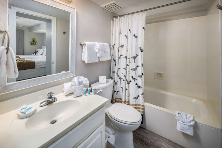 With a shower / tub combo. Crisp and clean.