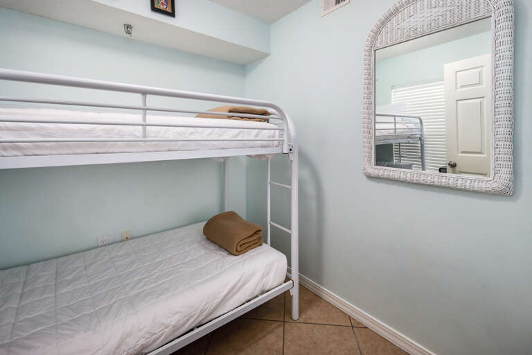 Bonus bunk room that is perfect for the little ones