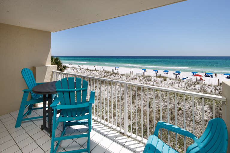 Nothing compares to the mesmerizing views from this third floor balcony!