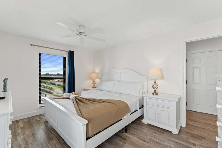 Featuring a king size bed for a great nights rest