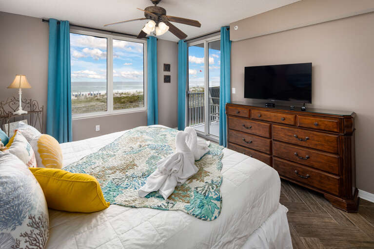 Enjoy your own private access to the beachfront balcony!  Enjoy your own private access to the beachfront balcony!