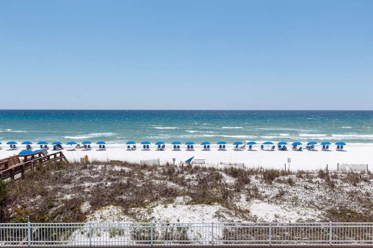 Complimentary beach service DAILY! (March  - October)