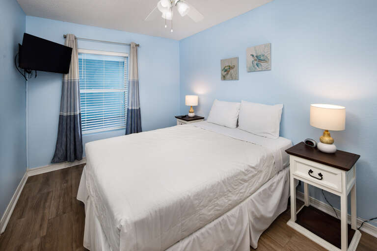 Also featuring a mounted TV for all your viewing pleasure  Also featuring a mounted TV for all your viewing pleasure