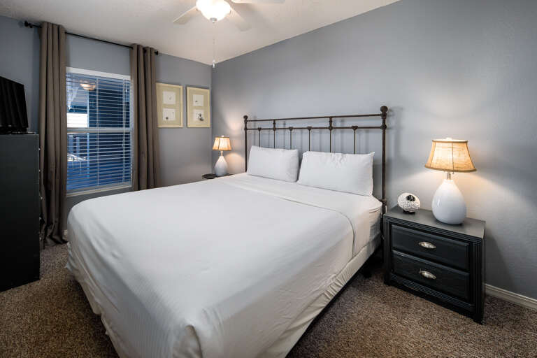 Another KING bed! Another KING bed!