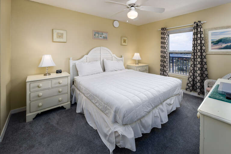 A King sized bed in the master bedroom for a great nights rest