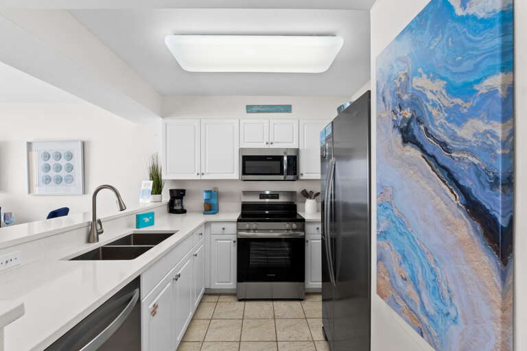 Full service kitchen for your home cooked meals!