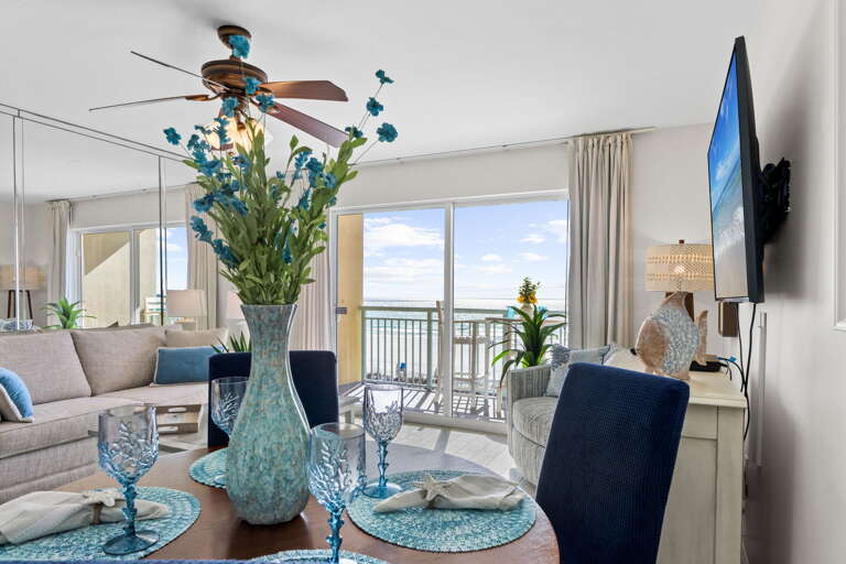 Have a meal while enjoying the view!