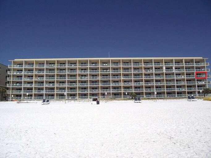 Red square indicates location of unit balcony
