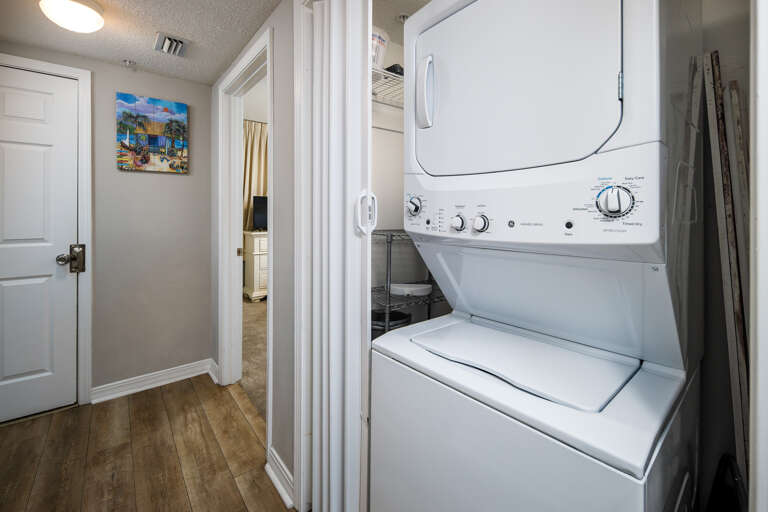 Washer/dryer combo to help minimize packing