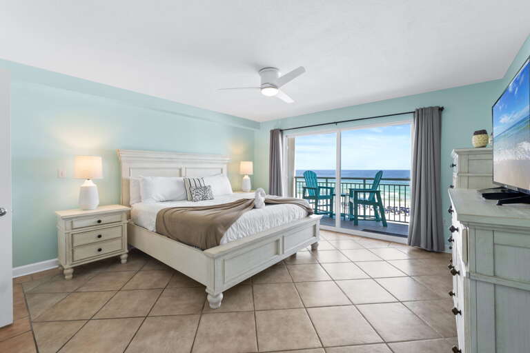 Not only does this master bedroom offer you plenty of space it also offers you magnificent views from the comforts of the king sized bed