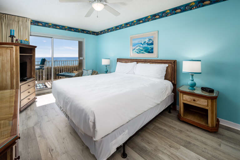 King sized bed, lots of drawer space, TV