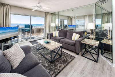 Gather the family in the beach front living room and make some memories that will last a
lifetime!