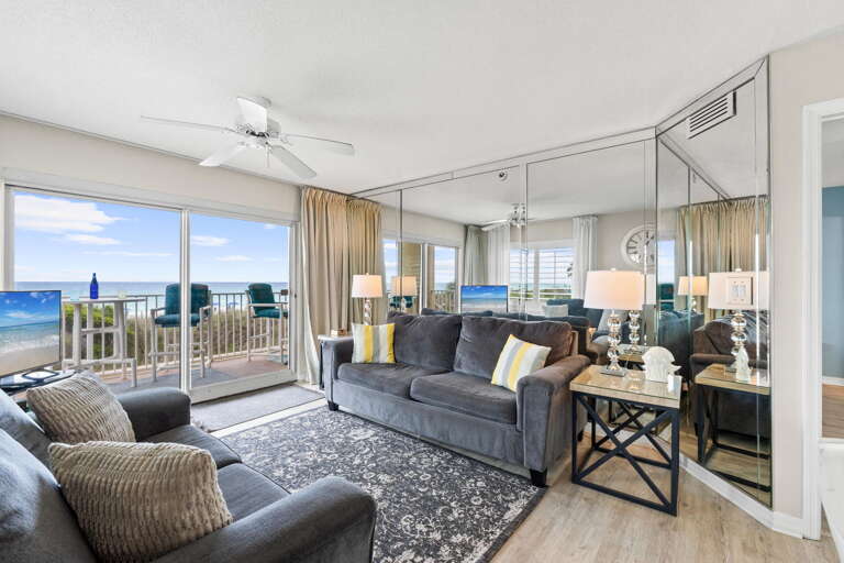 Gather the family in the beach front living room and make some memories that will last a
lifetime!