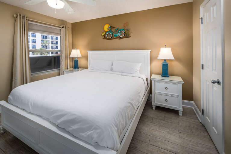 Featuring another KING sized bed  Featuring another KING sized bed