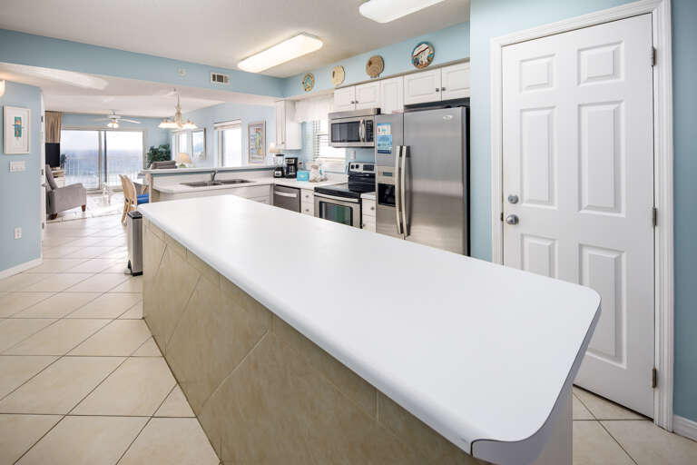 Large island for all your food prep. Large island for all your food prep.