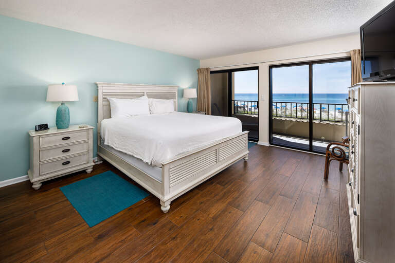 Master bedroom RIGHT ON THE GULF!