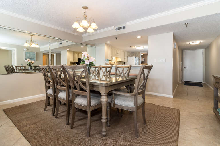 Open floorplan to afford meals with a view!