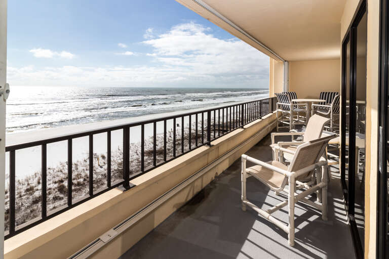 What a great way to end the day from your balcony.  Having a frosty cold beverage or a snack while taking it all in.