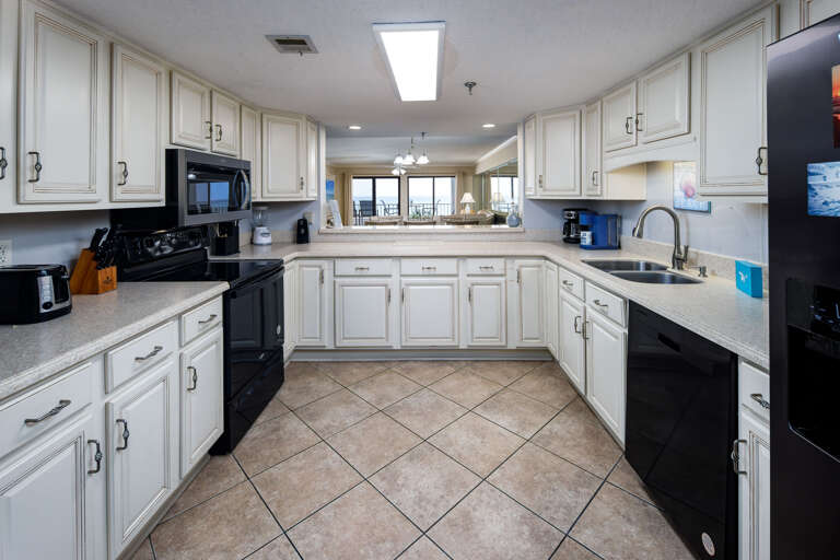 Perfect kitchen for the chef!