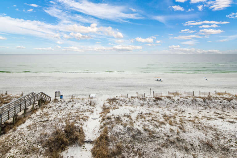 Fourth floor end unit with unstoppable views of the Gulf of Mexico