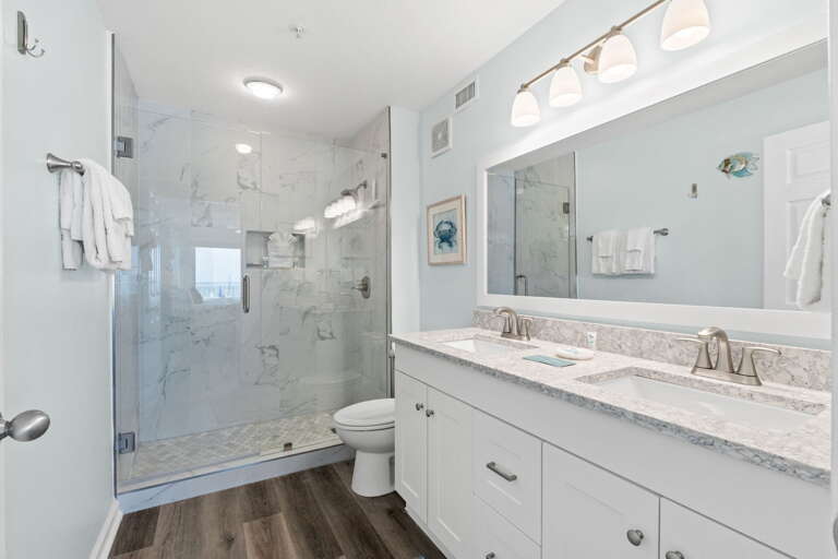 Featuring a walkin shower