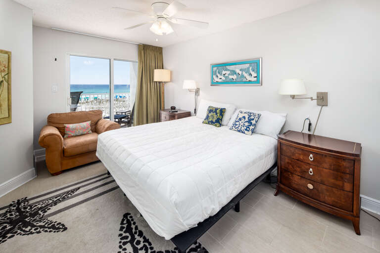 King size bed for a comfortable night's sleep