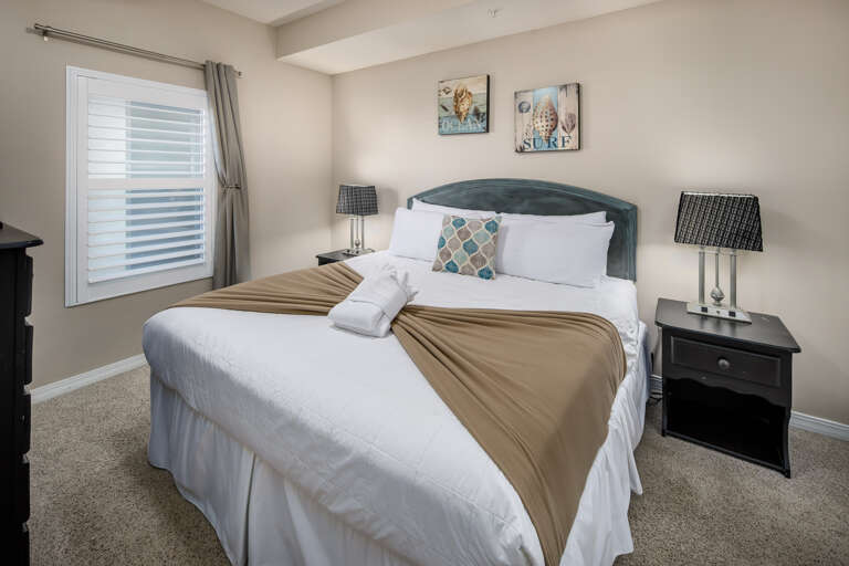 Comfy and cozy but with CLASS..you'll love relaxing in unit 514 after a long hot day on the beach.