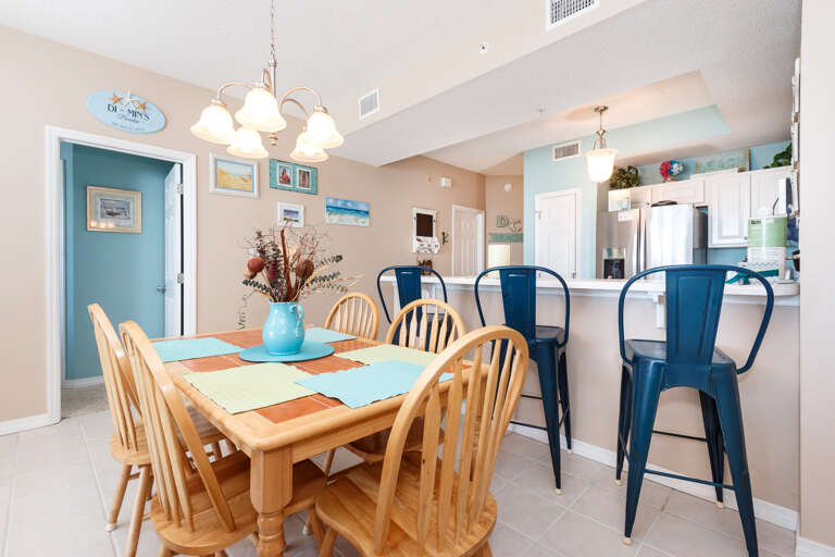 In this beautiful 2 bedroom condo is just perfect for all your vacation needs 