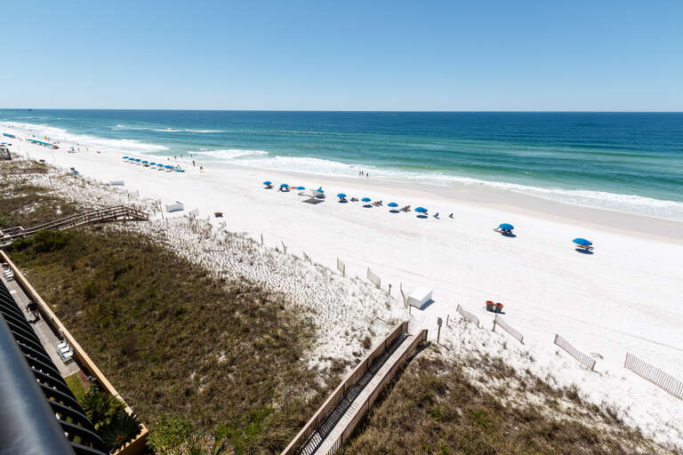 NO OBSTRUCTIONS ANYWHERE! Let your breathing slow and the peacefulness encompass you from the ultimate vacation home experience in South Beach 501