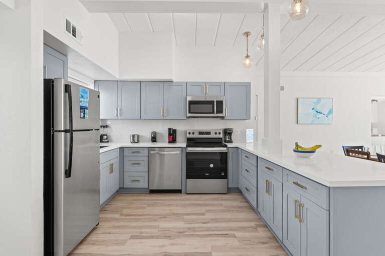 Full service kitchen for all your cooking needs