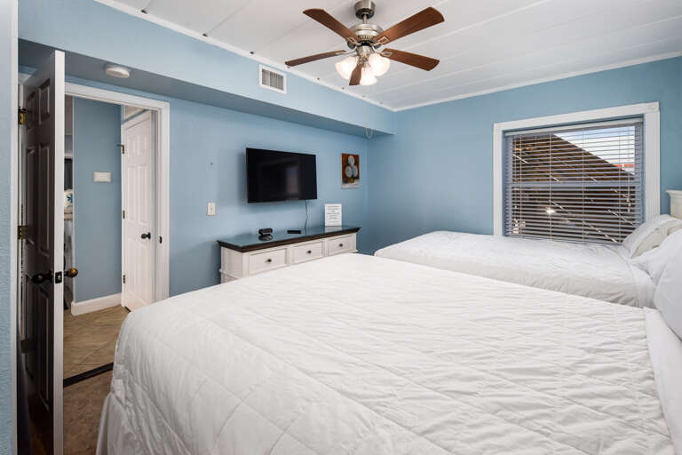 So much room for so many guests 