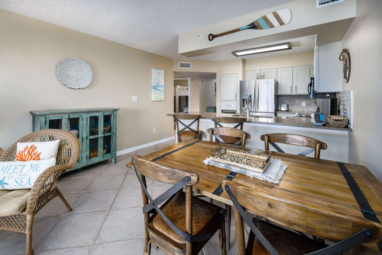 Ample seating for 6 to accommodate all your needs!