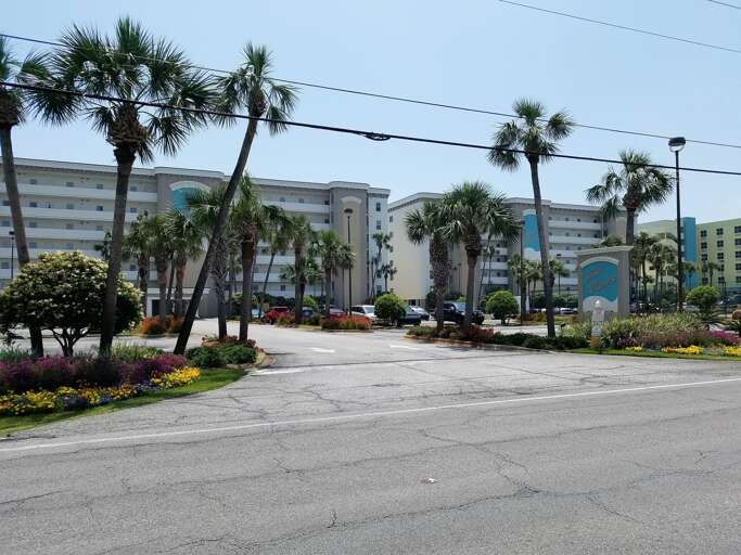 Plenty of parking.  Find a spot & let the fun begin.  Plenty of parking.  Find a spot & let the fun begin.
